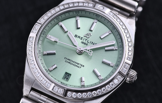 Focusing on Feminine Elegance: Appreciating Replica Breitling Mechanical Chronometer Automatic Watches